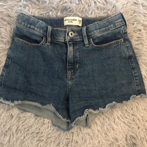 Abercrombie Kids Jean shorts Size 11/12